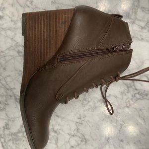 Womens Lace up wedge boots.